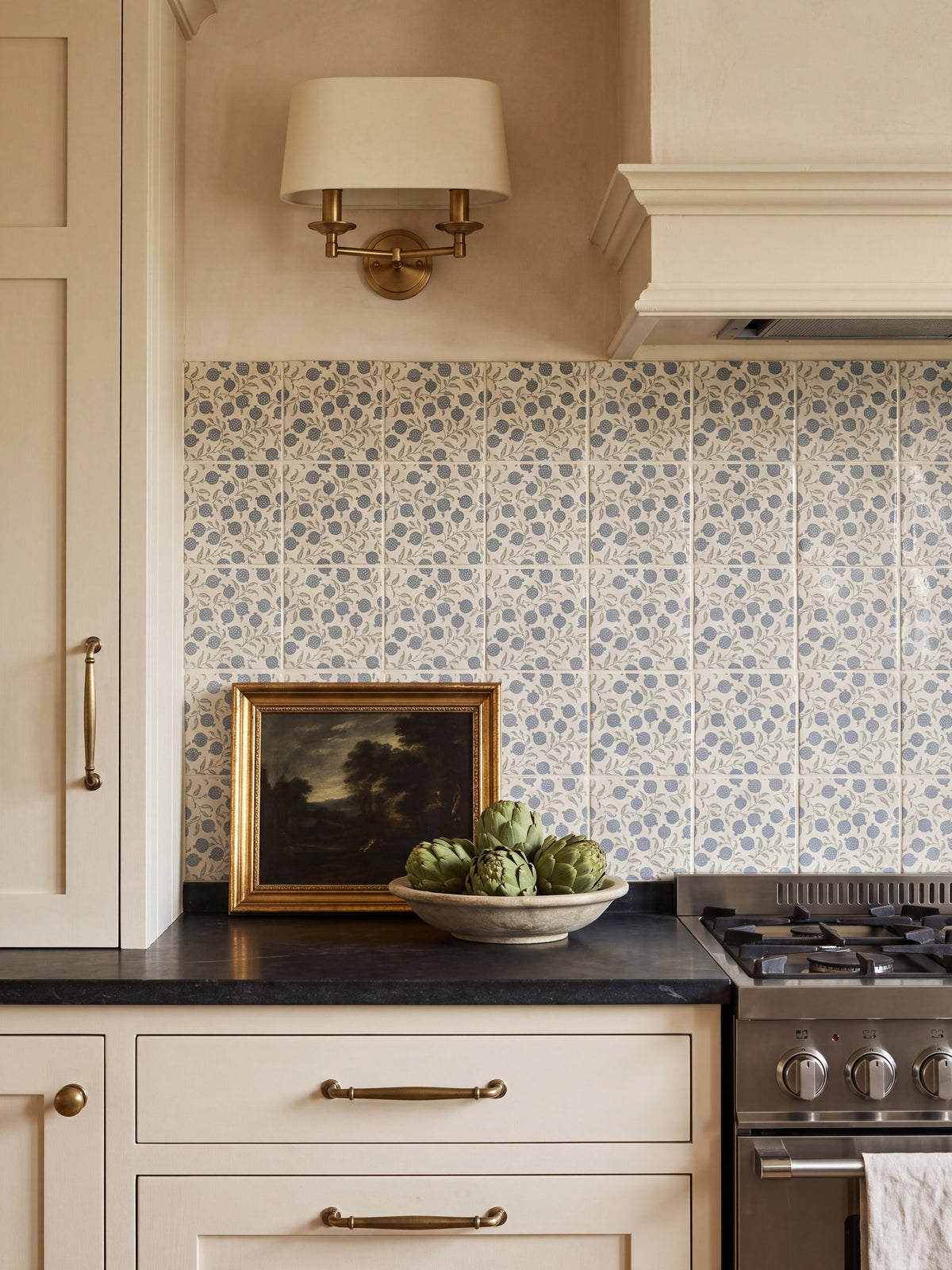 Ca’ Pietra STUDIO Sanderson - Anaar Pottery Blue — official gallery image 1