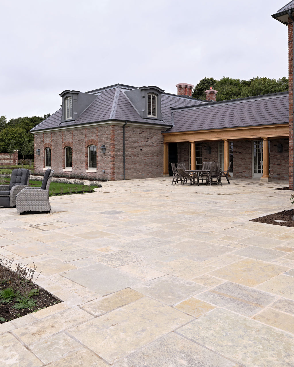 Ca’ Pietra Trusloe Limestone Seasoned Finish — official gallery image 6