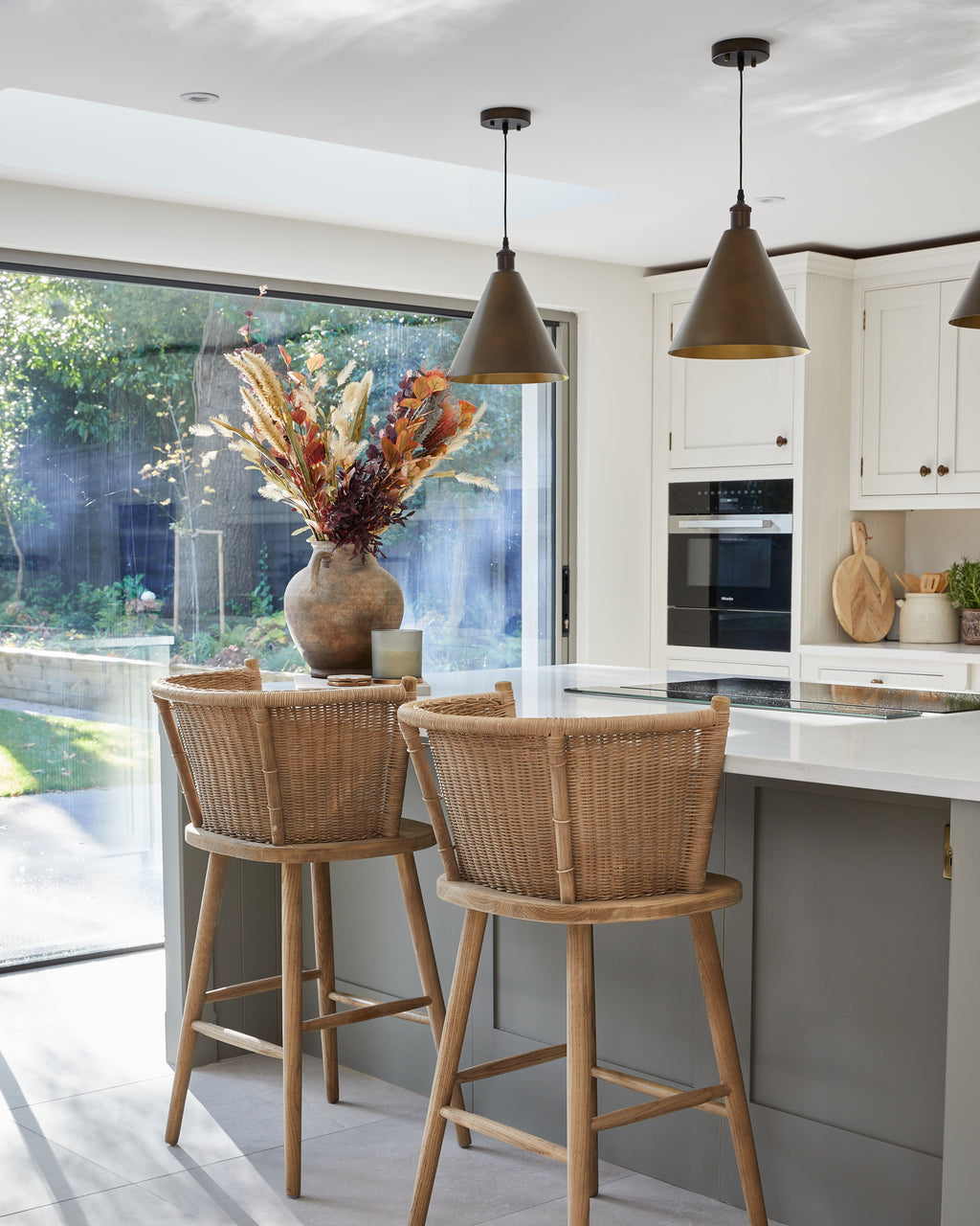 Ca’ Pietra Riverside Porcelain Perla — official gallery image 3