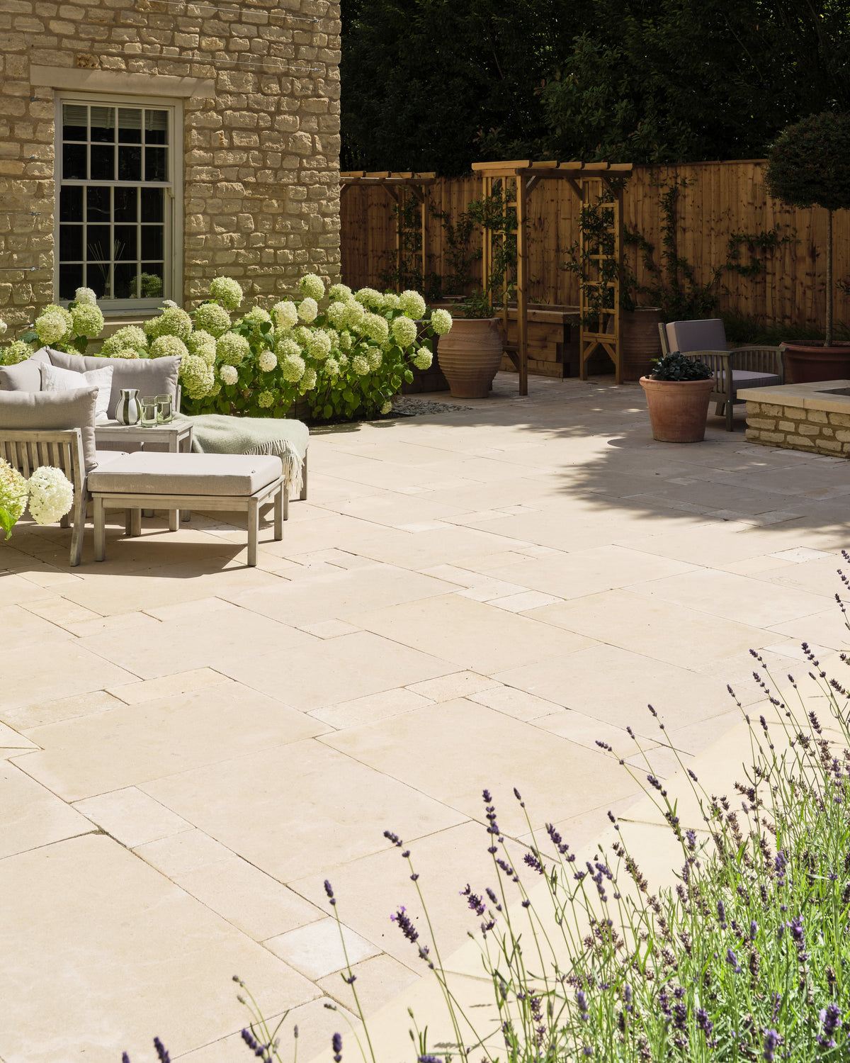 Ca’ Pietra Buscot Limestone Cobble Tumbled & Etched Finish — official gallery image 8