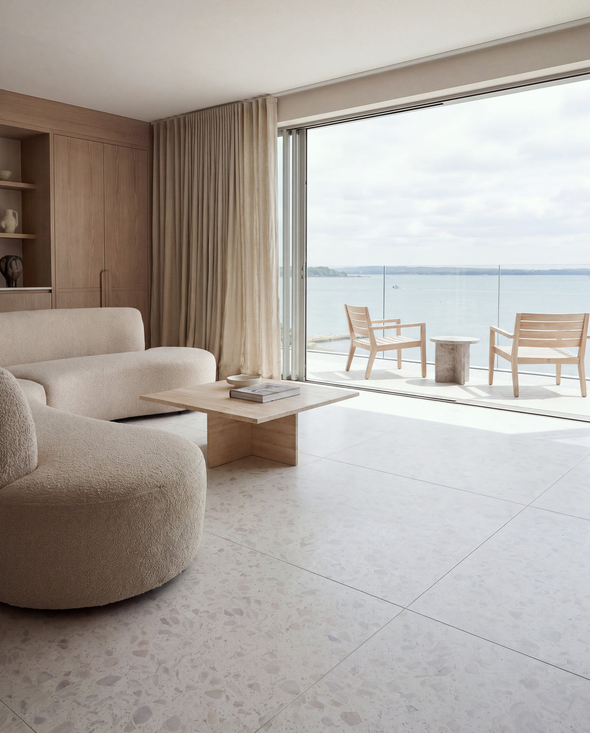 Ca’ Pietra Rialto Porcelain Satin Blanc — official gallery image 7