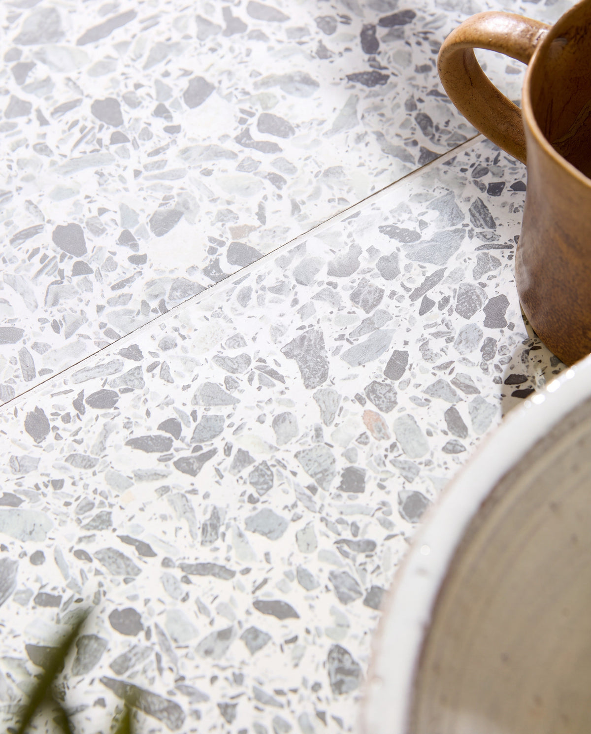 Ca’ Pietra Rialto Porcelain Satin Vert — official gallery image 5