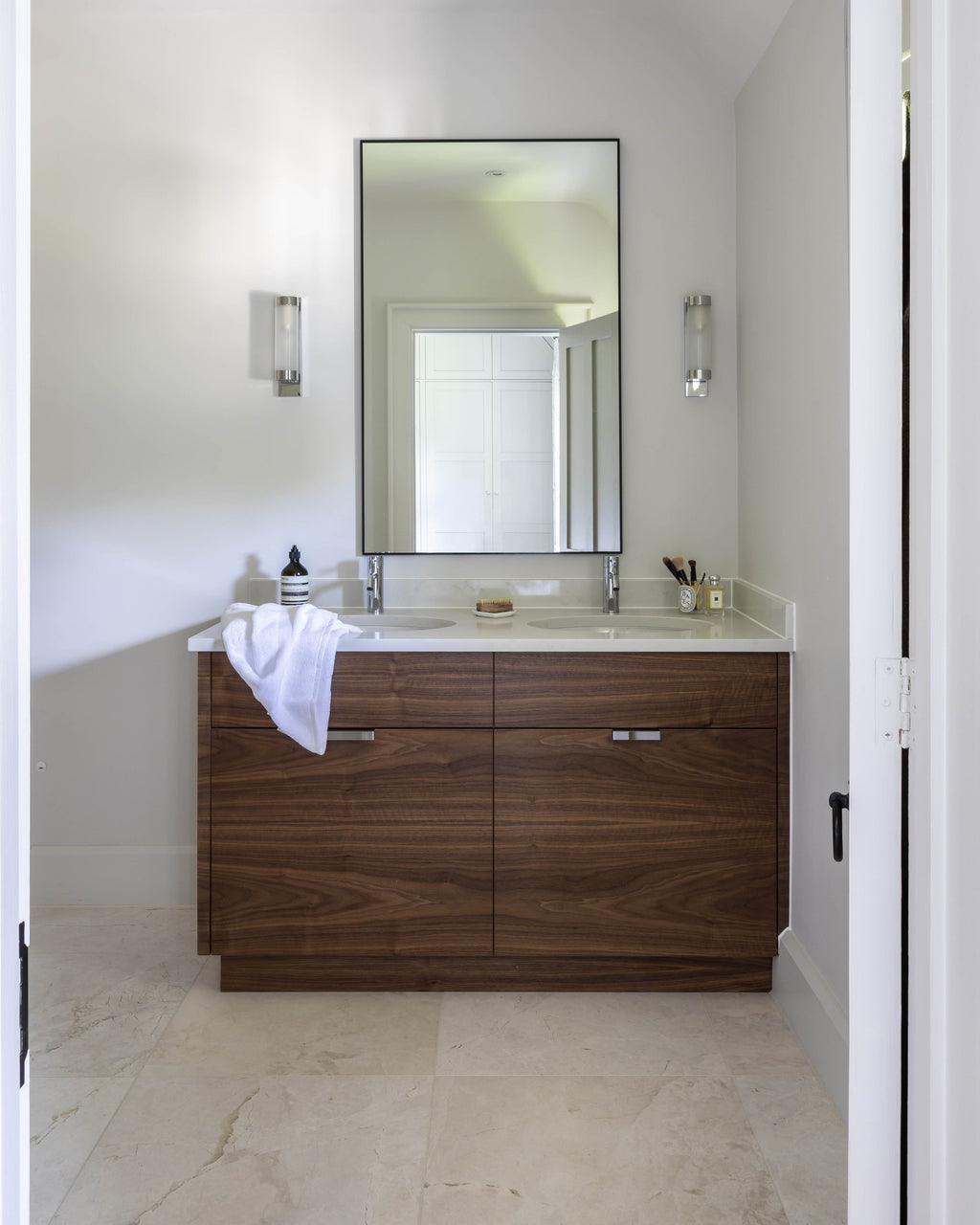 Ca’ Pietra Folio Marble Honed Finish — official gallery image 11