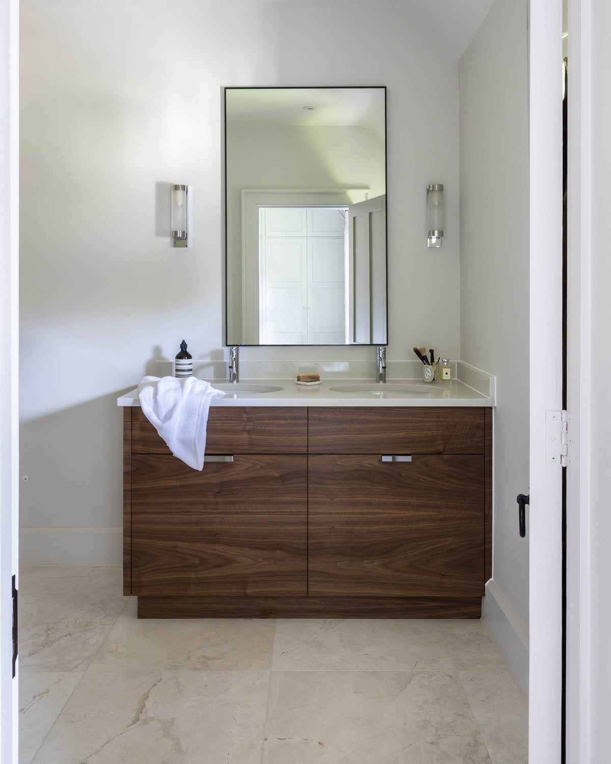 Ca’ Pietra Folio Marble Honed Finish — official gallery image 11