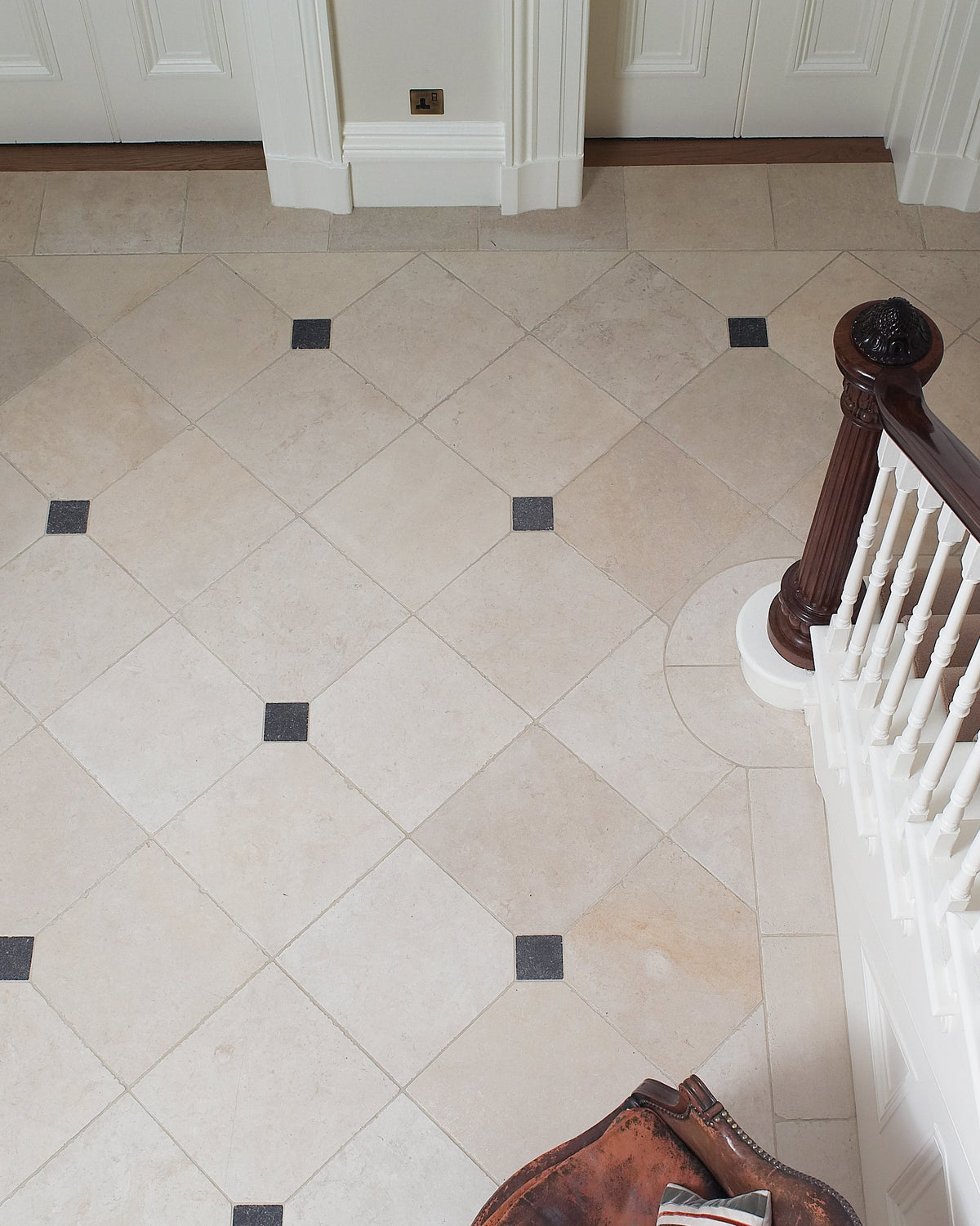 Ca’ Pietra Mallory Limestone Tumbled Finish — official gallery image 17