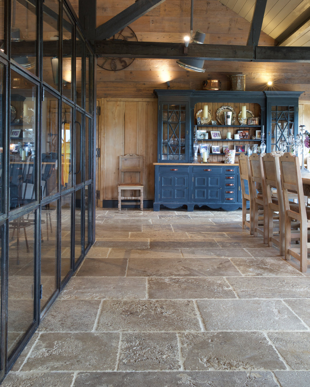 Ca’ Pietra Vieux Bourgogne Limestone Ancient Finish — official gallery image 13