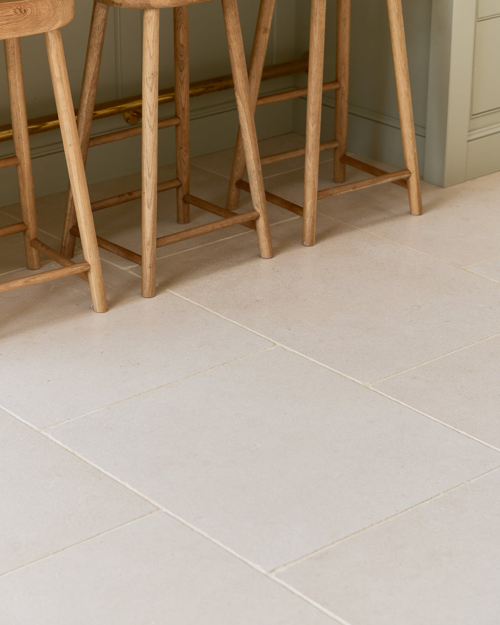 Ca’ Pietra Blandford Limestone Tumbled Finish — official gallery image 15
