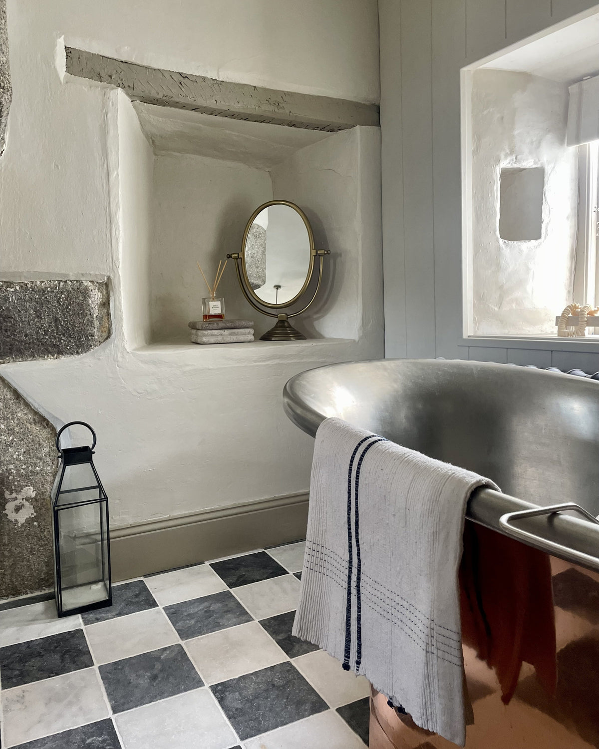 Ca’ Pietra Kendal Marble Tumbled Finish — official gallery image 6