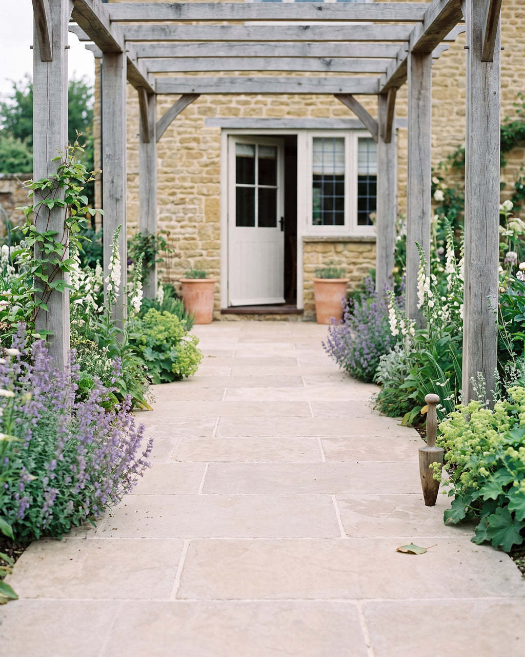 Ca’ Pietra Romaine Limestone Tumbled Finish — official gallery image 15
