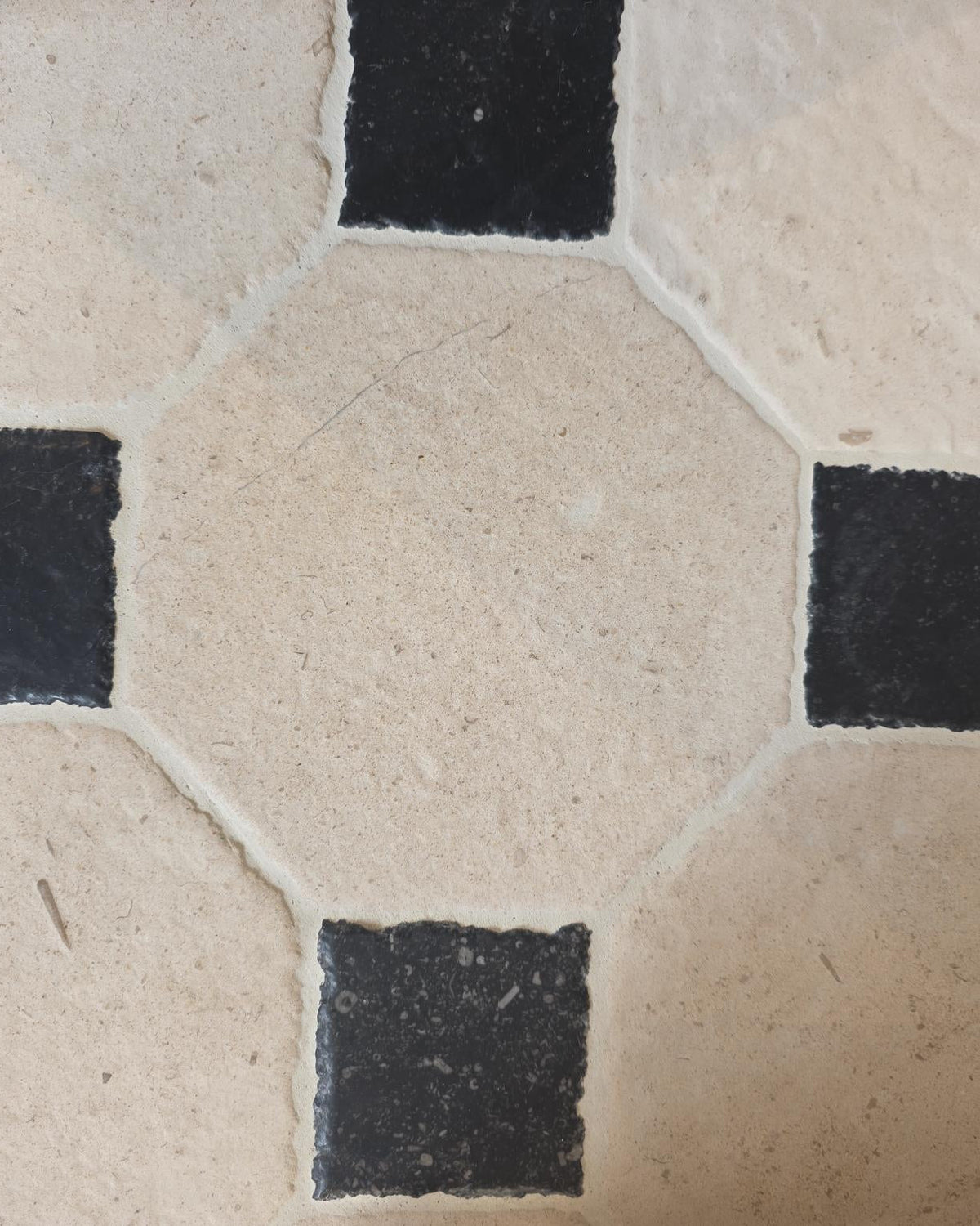 Ca’ Pietra Limoges Limestone Vintaged Finish — official gallery image 18