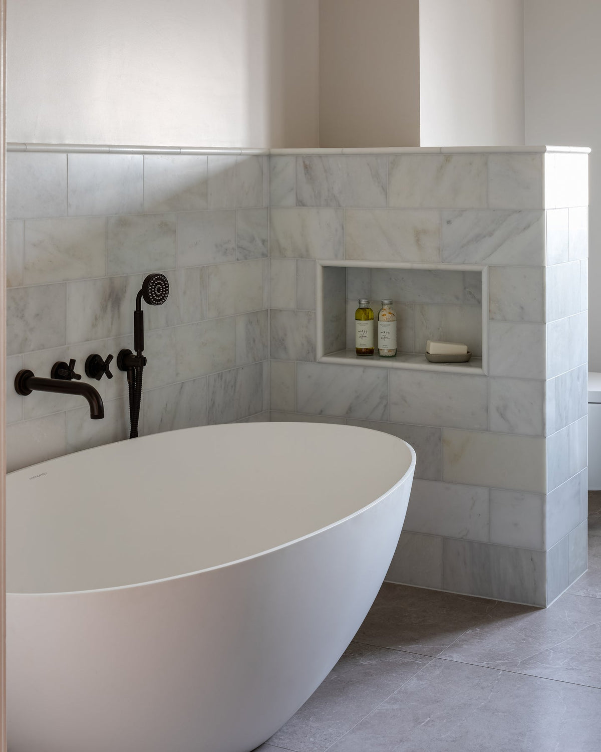 Ca’ Pietra Long Island Marble Honed Finish — official gallery image 12