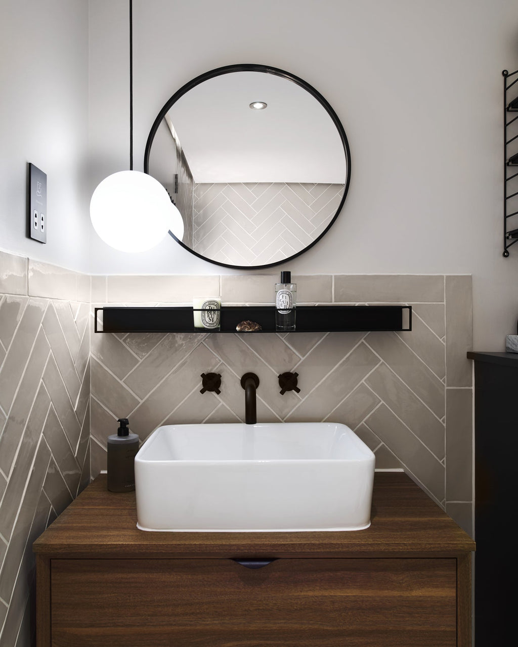 Ca’ Pietra Carter Ceramic Ecru — official gallery image 4