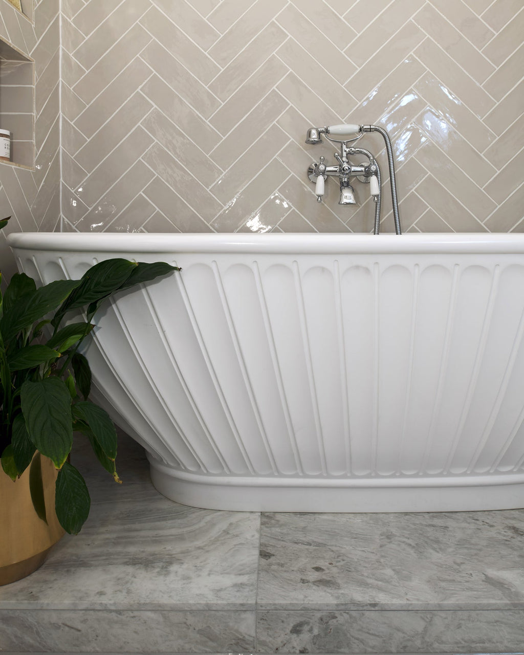 Ca’ Pietra Carter Ceramic Ecru — official gallery image 5
