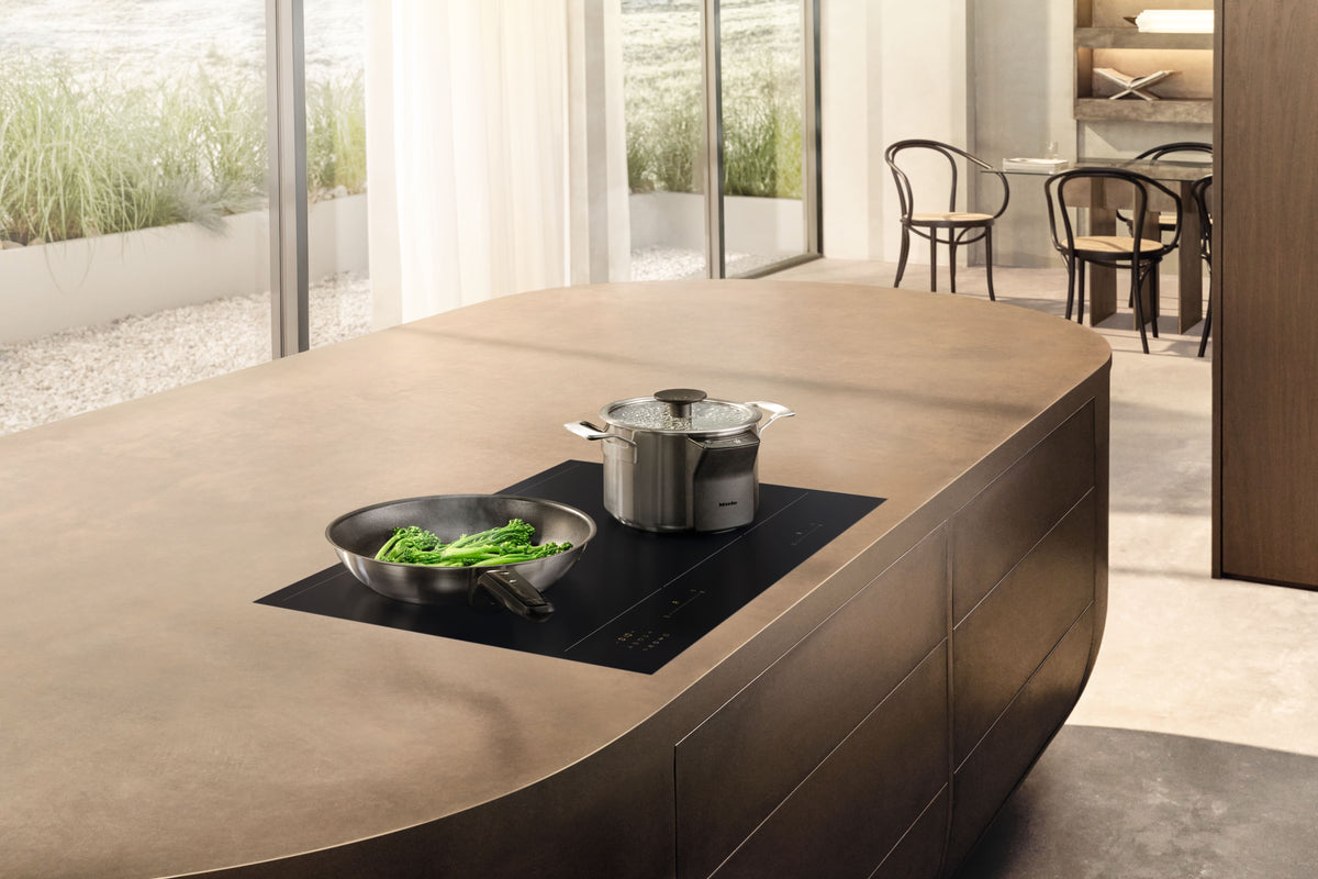 Miele KM 8585-2 FL MattFinish 80 cm induction hob, matt black – view 2